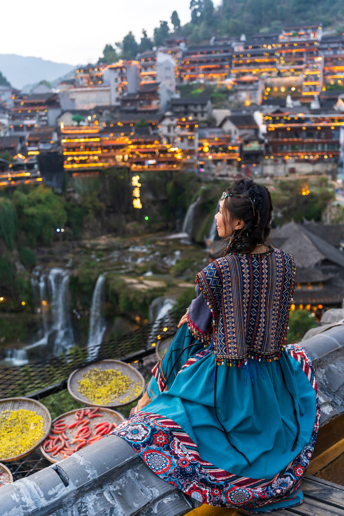 paisaje de un mirador a la ciudad Lijiang